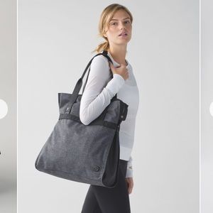 Lululemon bag